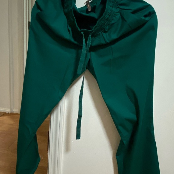 Jaaanu tulip scrub set - Picture 3 of 4